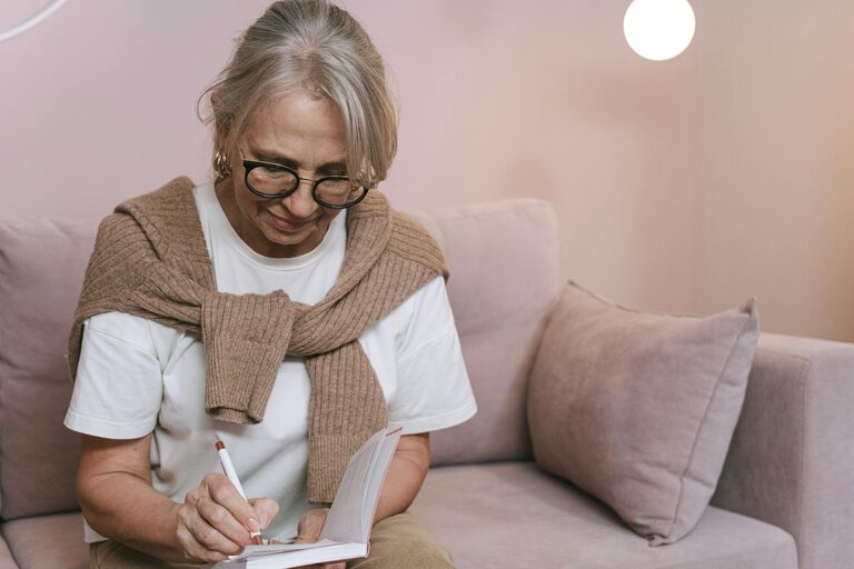 How to Build a Simple Reading Habit That Lasts